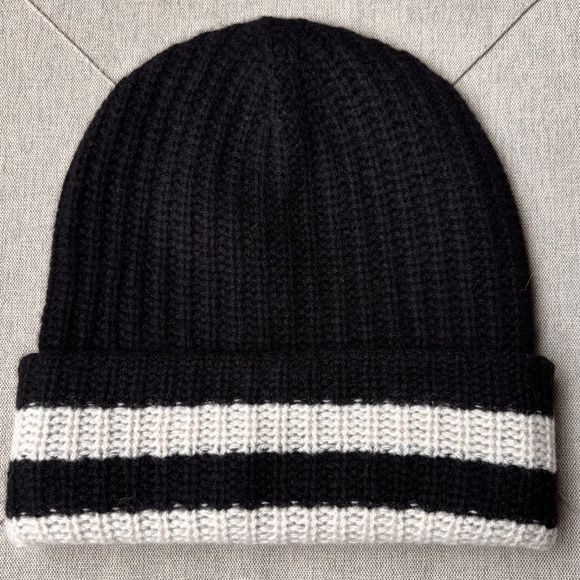 WHITE + WARREN CASHMERE LUXE BEANIE - Picture 2 of 3